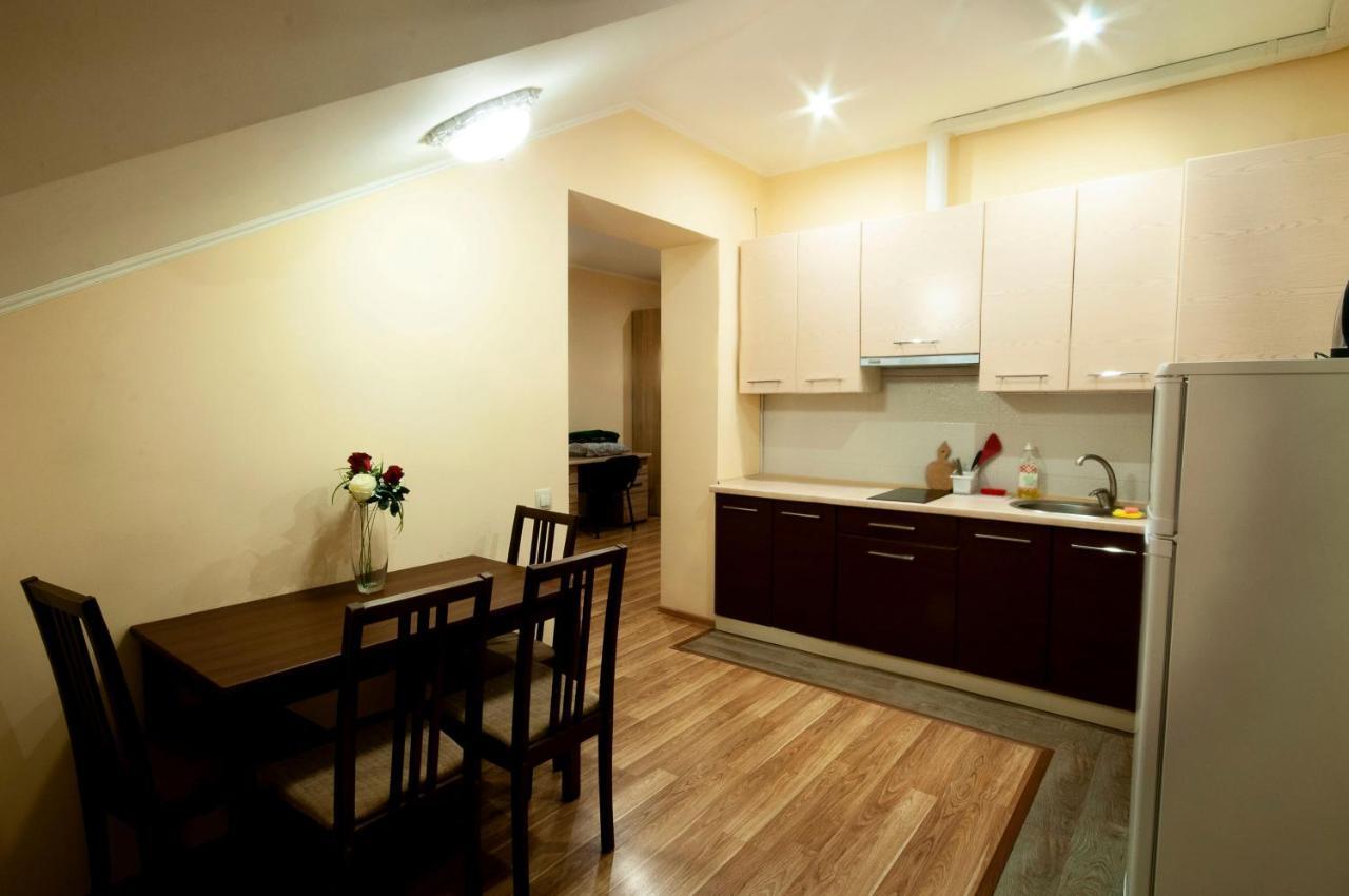 אוזהורוד Wonderful Flat On City Center מראה חיצוני תמונה